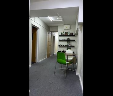 Room in a Shared House, Medway Street, SW1P - Photo 6