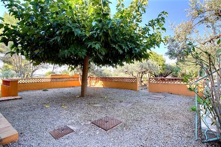 VILLA, - Photo 3