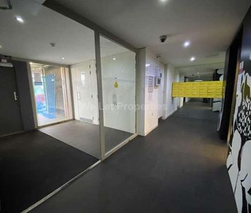 Christabel, Dalton Street, M40 - Photo 4