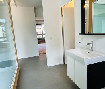 2.5 Zimmer, 77 m², 3. Stock - Photo 1