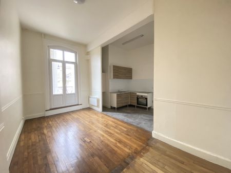 Location Appartement 3 pièces 57m² TROYES 10000 - Photo 2