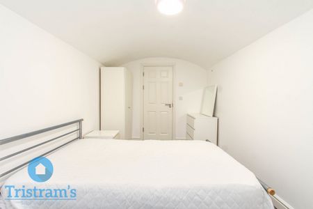 2 bed Apartment for Rent - Photo 5