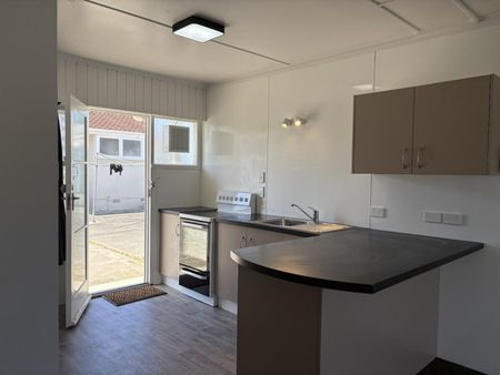 Short walk into local Gisborne CBD - Photo 3