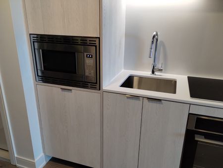 For Lease - 3009 Novar Road Unit# 202, Mississauga, Ontario - Photo 3