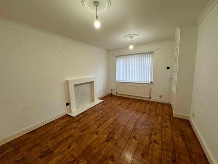 Braydon Drive, North Shields. ** Extended, NE29 - Photo 3