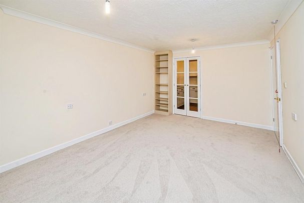 1 bedroom retirement property to rent - Photo 1