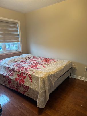 For Lease - 50 Glacier Crescent, Toronto, Ontario - Photo 1