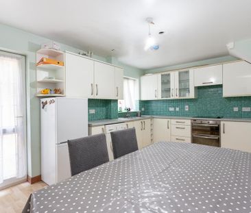 3 bedroom terraced house to rent - Photo 3