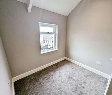 Central Avenue, Oakdale, Blackwood, NP12 - Photo 6