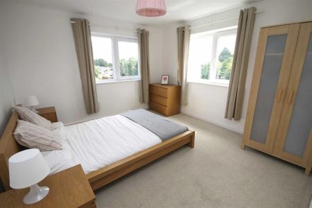 6 bedroom terraced house to rent - Photo 2