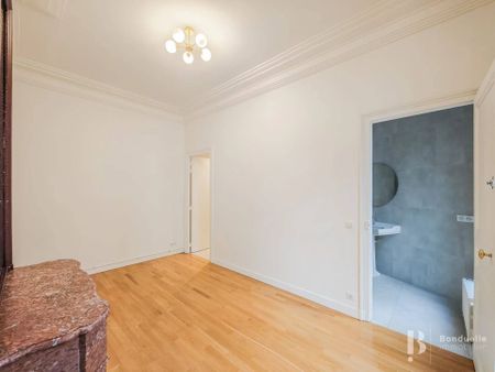 Rental Apartment Paris 16th Chaillot - Photo 3