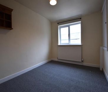 2 Bedroom Terraced To Let - Photo 2
