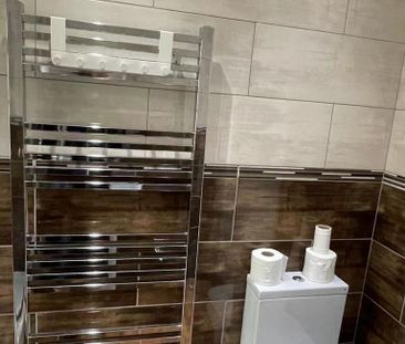 5 bedroom terraced house to rent - Photo 1