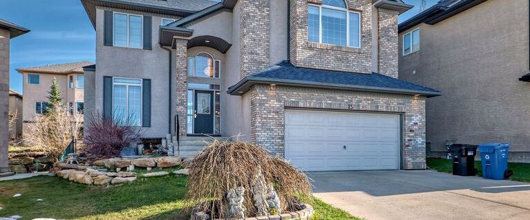 Spacious 2 Storey Home in Desirable SW Community of Signal Hill | 25 Sienna Park Link Southwest, Calgary - Photo 1