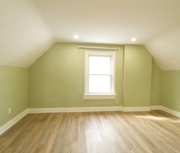 For Lease - 1243 Langmuir Avenue Unit# Second Floor, London East, O... - Photo 5