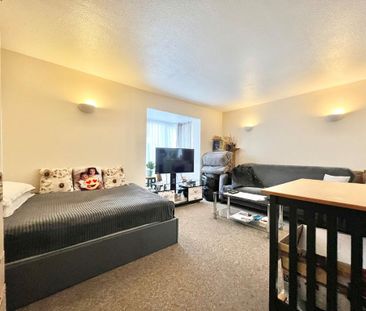 Studio to rent - Photo 5