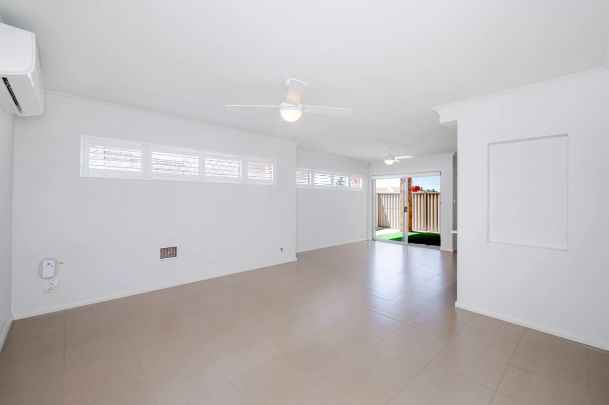 Three Bedroom Home with a Study - Photo 1