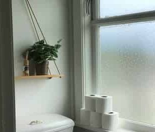 Family home, pet friendly, lawns mowed - Photo 2