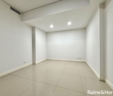 Spacious 1 Bedroom Apartment - Photo 6