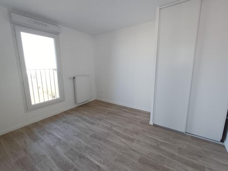 location Appartement T3 DE 67.2m² À BOBIGNY - Photo 3