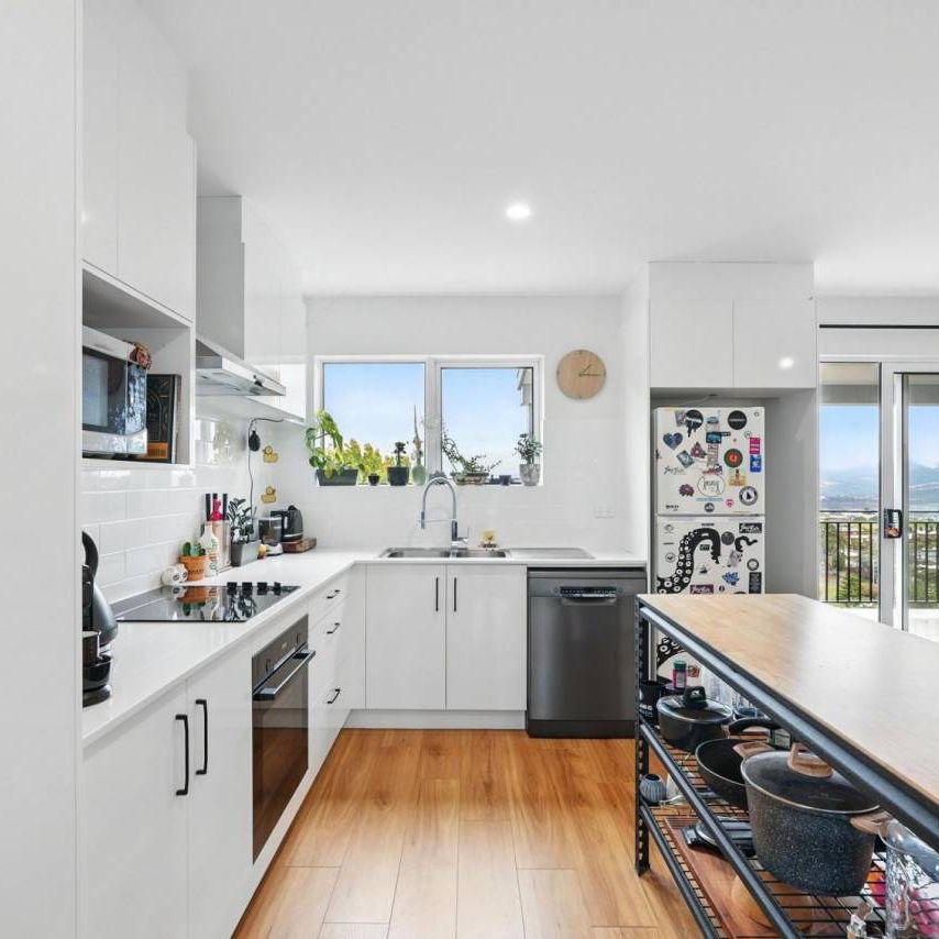 Amazing Views & Centrally Located - Photo 1