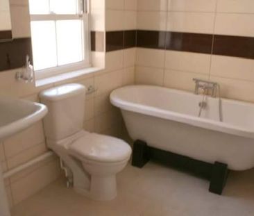 2 bedroom maisonette to rent - Photo 1