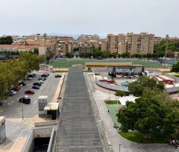 Room in a shared 5-bedroom apartment for rent in Murcia, some bills... - Photo 2