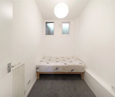 Kilburn High Road - Photo 5