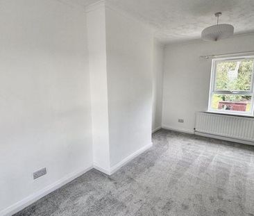 2 bedroom semi-detached house to rent - Photo 3