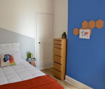 3 bedroom terraced house to rent - Photo 5