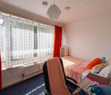 5 bedroom house to rent - Photo 2