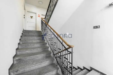 Pronájem bytu 1+kk, 27 m - Fotografie 3