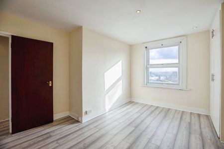 1 Bed Flat, Anerley, SE20 - Photo 3