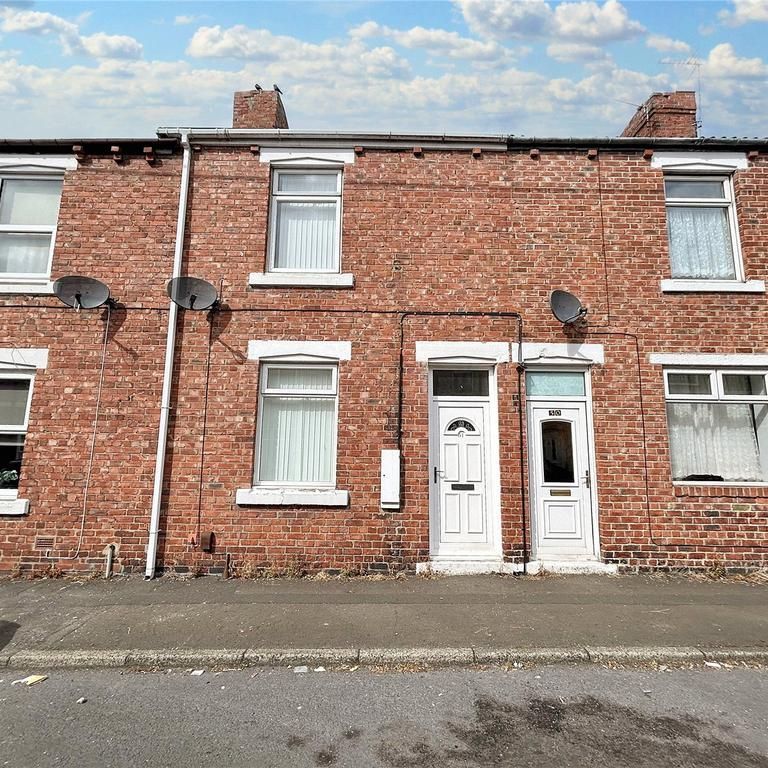 3 bedroom terraced house to rent - Photo 1