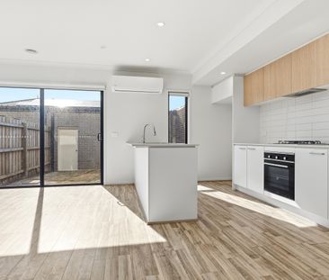 TOWNHOUSE FOR RENT IN WERRIBEE - Photo 5