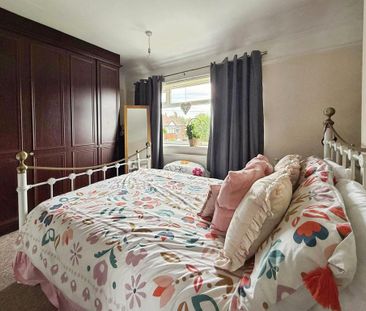 2 bedroom semi-detached house to rent - Photo 3
