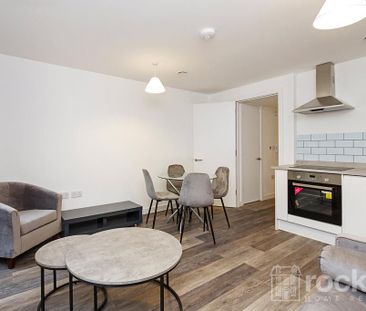 2 bedroom apartment to rent - Photo 5