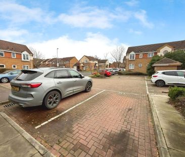 Caravel Close, Chafford Hundred, Grays, RM16 - Photo 4