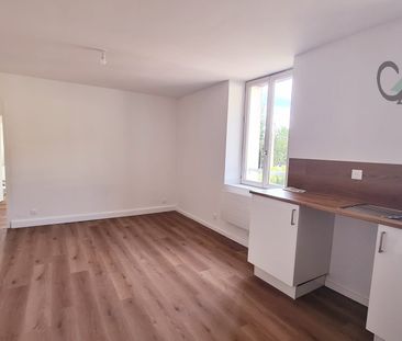 Location Appartement 3 pièces 42m² STE COLOMBE 77650 - Photo 2
