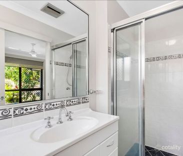 27 Timbury Way, Mount Louisa - Photo 6