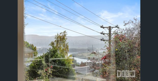 Bright, Character & Great Location - Photo 1