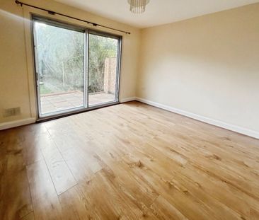 3 bedroom House To Let - Photo 2