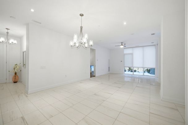 For Lease - 42 Mill Street Unit# 105, Halton Hills, Ontario - Photo 1