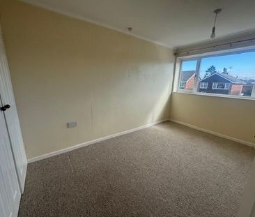 3 bedroom link detached house to rent - Photo 5