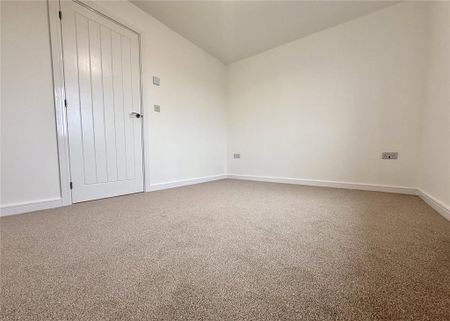 2 bedroom semi-detached house to rent - Photo 5