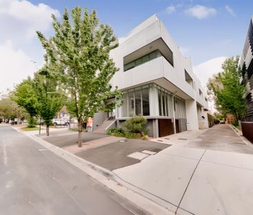 Standard Studio - Photo 5