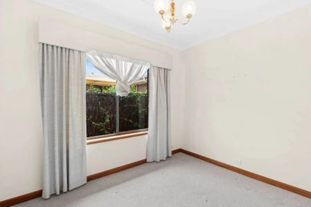 2/13 Cocos Grove, West Lakes. - Photo 2