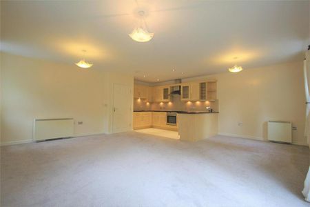 2 bedroom flat to rent - Photo 3