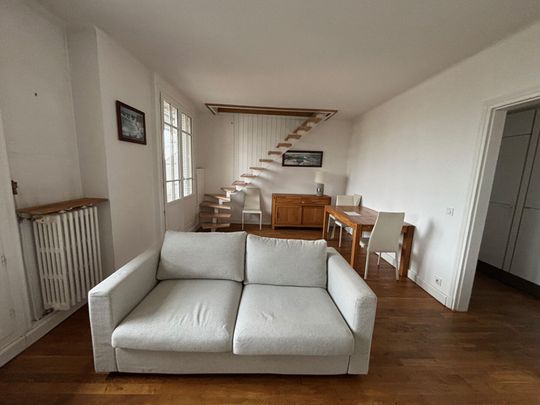 Très beau 2 pièces meublé en duplex 6ème & 7ème étage avec superbe vue - Photo 1