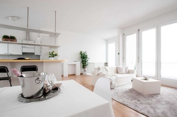 Living in the Mühlefeld shopping center - Photo 1